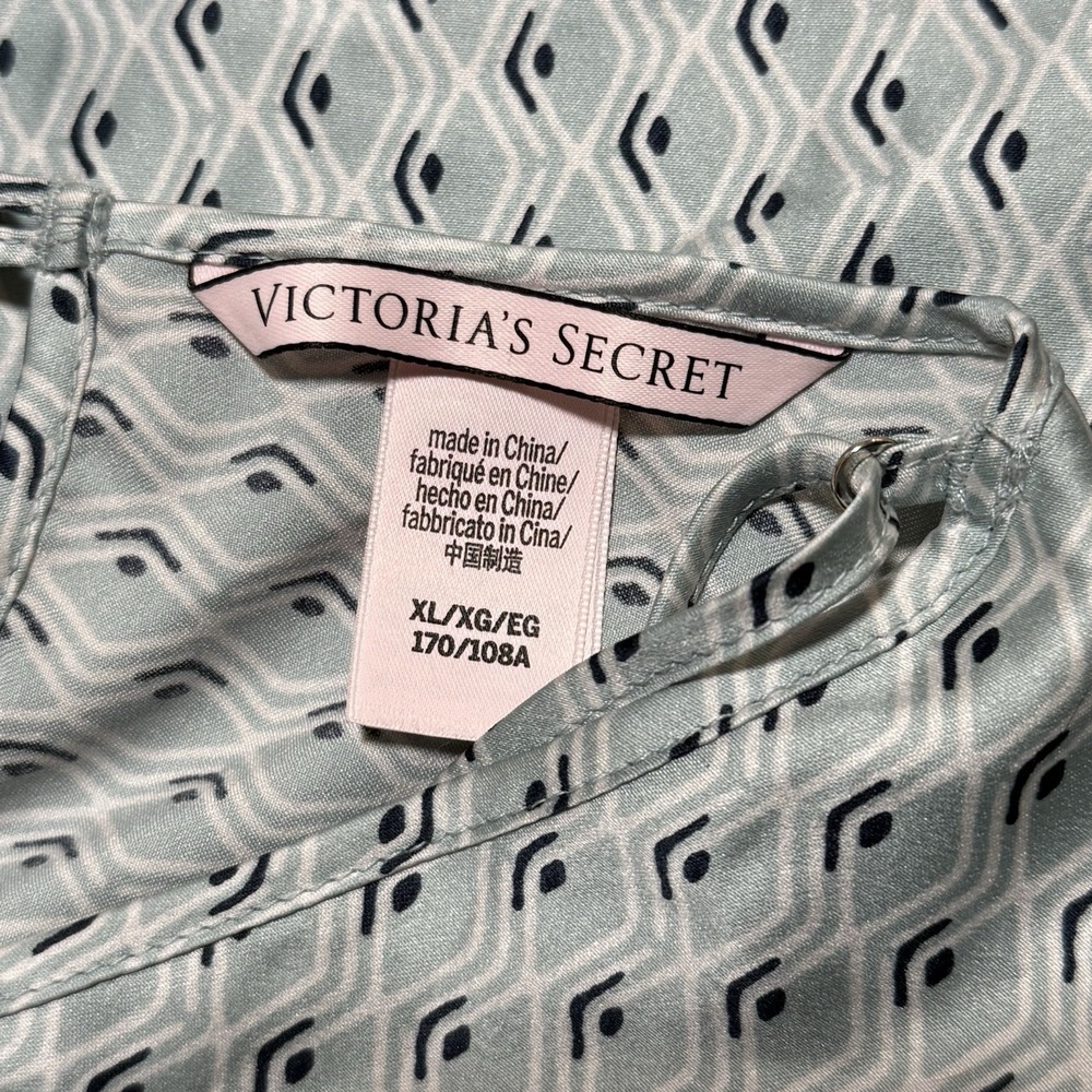 Victoria's Secret Satin Camisole Tank Top Spaghetti Straps‎ Sleepwear Size XL - Picture 6 of 6